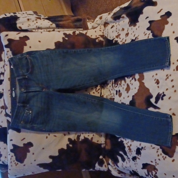OLD NAVY, WOMENS SIZE 6, CURVY SKINNY JEANS. - Picture 1 of 10